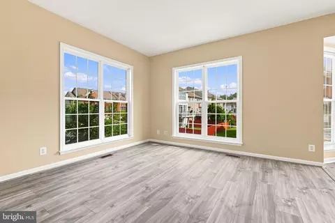 Living - 22675 Simonet Blanc Ter, Ashburn, VA 20148 photo 2 of 7