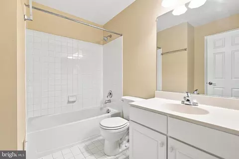 Bath - 22675 Simonet Blanc Ter, Ashburn, VA 20148 photo 1 of 4