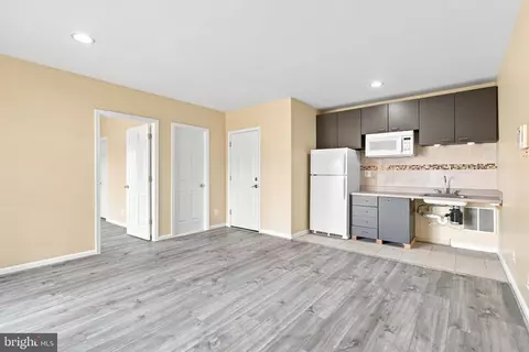 Living - 22675 Simonet Blanc Ter, Ashburn, VA 20148 photo 6 of 7