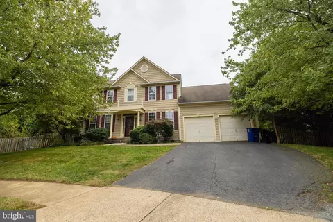 308 Whitehorse Ct SW, Leesburg, VA 20175