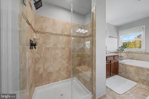 Bath - 42150 Ruby Dusk Way, Brambleton, VA 20148 photo 2 of 5