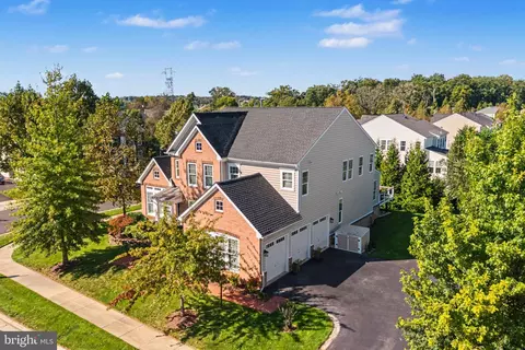 View/Area - 42150 Ruby Dusk Way, Brambleton, VA 20148 photo 1 of 5