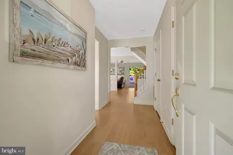 Entry Way - 43309 Parlor Sq, Ashburn, VA 20147 photo 1 of 3