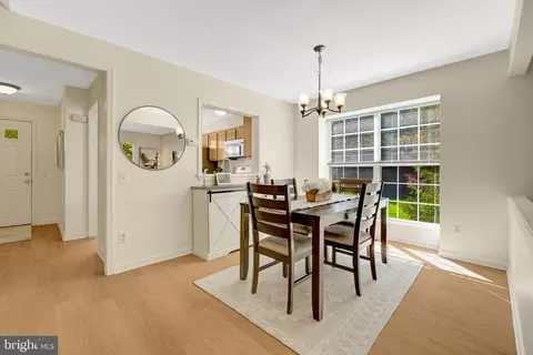 Dining - 43309 Parlor Sq, Ashburn, VA 20147 photo 1 of 3