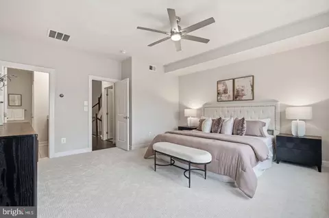 Bedroom - 43451 Charitable St, Ashburn, VA 20148 photo 2 of 5
