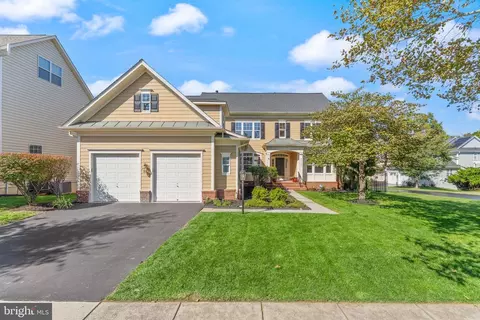 44140 Riverpoint Dr, Leesburg, VA 20176