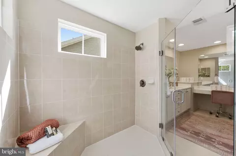 Entry Way - 42746 Explorer Dr, Brambleton, VA 20148 photo 7 of 9
