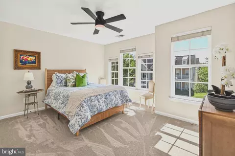 Bedroom - 42746 Explorer Dr, Brambleton, VA 20148 photo 4 of 8