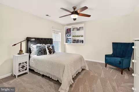 Bedroom - 42746 Explorer Dr, Brambleton, VA 20148 photo 6 of 8