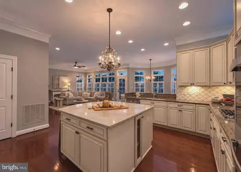 Kitchen - 42746 Explorer Dr, Brambleton, VA 20148 photo 8 of 11