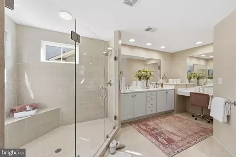 Entry Way - 42746 Explorer Dr, Brambleton, VA 20148 photo 5 of 9