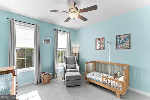 Bedroom - 43548 Centergate Dr, Ashburn, VA 20148 photo 3 of 6