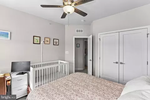 Bedroom - 43548 Centergate Dr, Ashburn, VA 20148 photo 6 of 6
