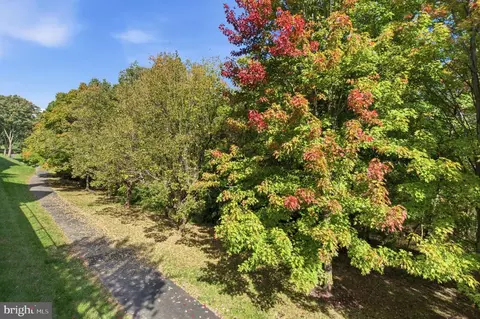 Other - 43414 Edgecliff Ter, Ashburn, VA 20147 photo 5 of 12