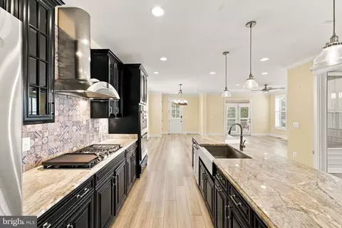 Entry Way - 22969 Aurora Vw, Brambleton, VA 20148 photo 1 of 15