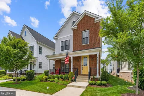 Exterior - 22969 Aurora Vw, Brambleton, VA 20148 photo 10 of 11