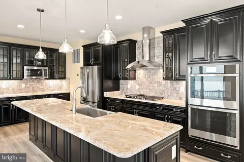 Kitchen - 22969 Aurora Vw, Brambleton, VA 20148 photo 1 of 6