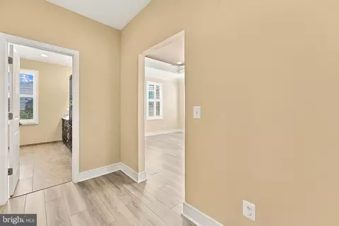 Entry Way - 22969 Aurora Vw, Brambleton, VA 20148 photo 9 of 15