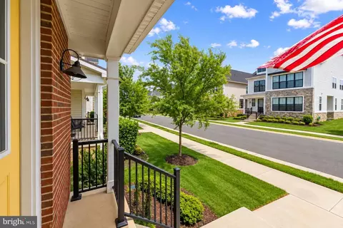 Exterior - 22969 Aurora Vw, Brambleton, VA 20148 photo 3 of 11