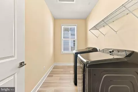 Entry Way - 22969 Aurora Vw, Brambleton, VA 20148 photo 13 of 15