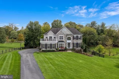 38837 Bettis Dr, Hamilton, VA 20158