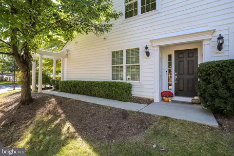 44426 Sunset Maple Dr, Ashburn, VA 20147