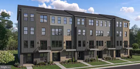 20833 Silver Hand Ter, Dulles, VA 20166