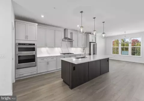 Entry Way - 43437 Old Ryan Rd, Ashburn, VA 20148 photo 1 of 3