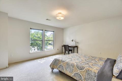 20596 Cornstalk Ter #201, Ashburn, VA 20147 photo 11