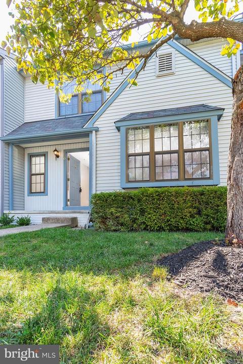 3 Berkeley Ct, Sterling, VA 20165 photo 1