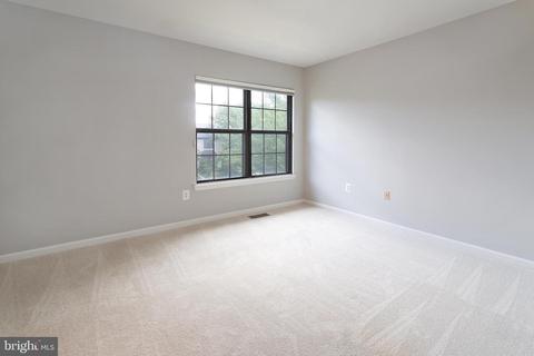 3 Berkeley Ct, Sterling, VA 20165 photo 21
