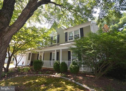 8 Clapham Ct, Sterling, VA 20165 photo 1