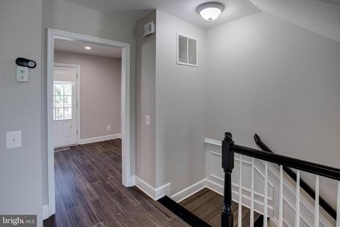 42882 Bittner Sq, Ashburn, VA 20148 photo 9