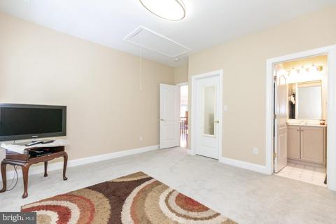 42736 Ridgeway Dr, Broadlands, VA 20148 photo 32