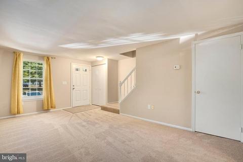 55 Benton Ct, Sterling, VA 20165 photo 6