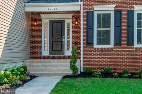 20238 Millstead Dr, Ashburn, VA 20147 photo 2