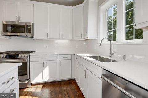 20238 Millstead Dr, Ashburn, VA 20147 photo 13
