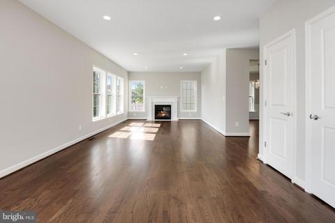 20238 Millstead Dr, Ashburn, VA 20147 photo 16