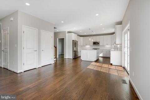 20238 Millstead Dr, Ashburn, VA 20147 photo 10