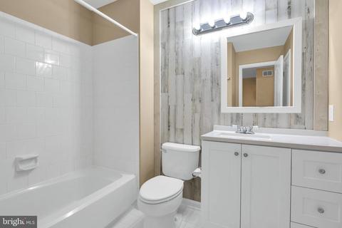 20917 Trinity Sq, Sterling, VA 20165 photo 25
