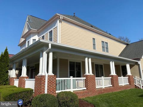 21987 Auction Barn Dr, Ashburn, VA 20148 photo 4
