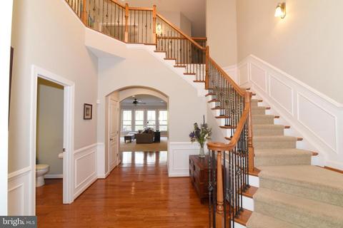 21987 Auction Barn Dr, Ashburn, VA 20148 photo 9