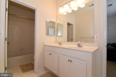 21987 Auction Barn Dr, Ashburn, VA 20148 photo 58