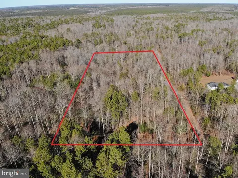 Field Trial Road, Lancaster, VA 22503