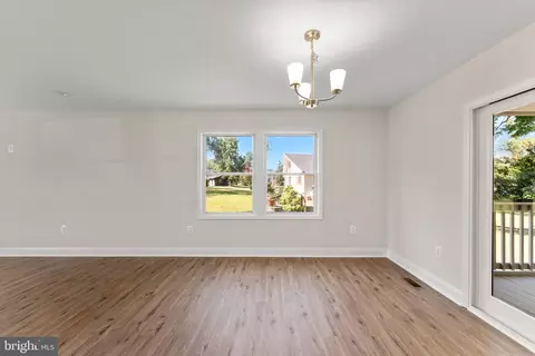 Living - 33 Landsend W, Lancaster, VA 22503 photo 6 of 6