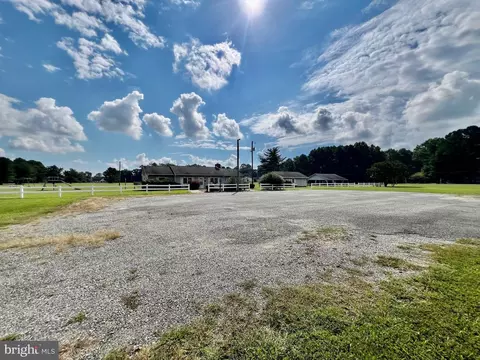 Exterior - 33 Landsend W, Lancaster, VA 22503 photo 6 of 23
