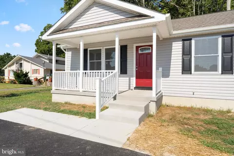 Exterior - 33 Landsend W, Lancaster, VA 22503 photo 3 of 23