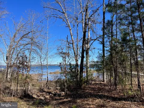 lot01 Deep Harbor Ln, Lancaster, VA 22503