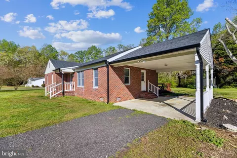 42 Jones, Weems, VA 22576 photo 3