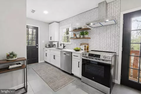 3784 Merry Point Rd, Lancaster, VA 22503